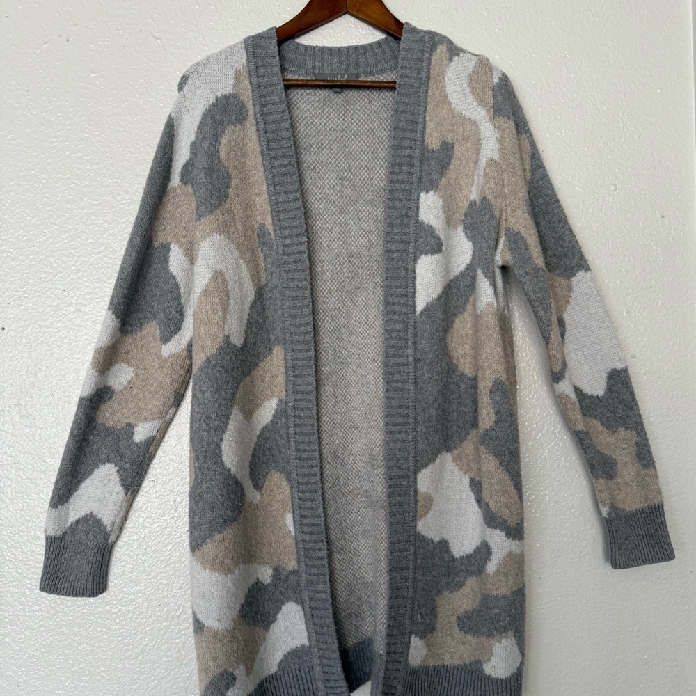 Marled Elegant Gray and Cream Women's Cardigan size L